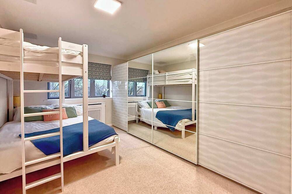 Entire apartment, Split level unique large 2Bdr apartment in Chelmsford, Essex