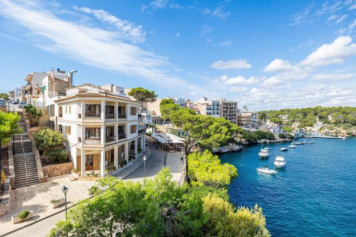 Apartamento entero, Apartamento 'Apto Vistas Al Mar' con vistas al mar, Wi-Fi y aire acondicionado in Cala Figuera, Santanyí