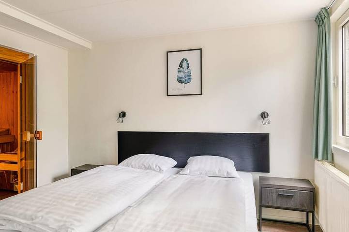 Comfortable 4-person bungalow in Kootwijk, Hoge Veluwe