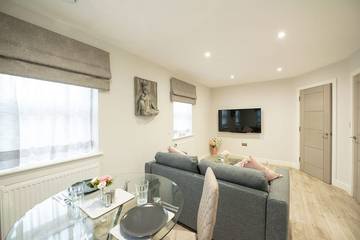 Apartment for 2 People in Reading, North Wessex Downs, Photo 4