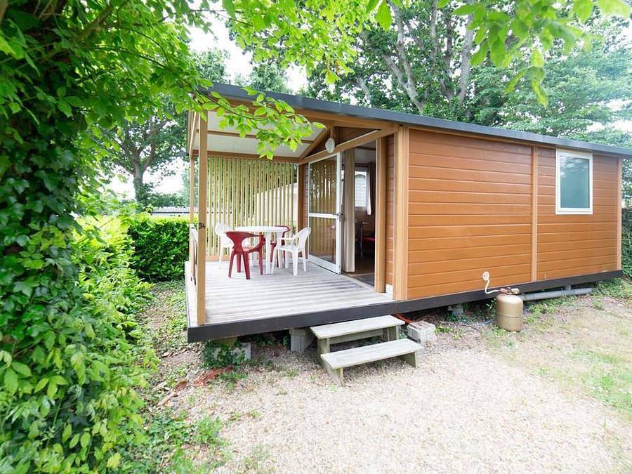 Camping De La Plage à Benodet - Chalet 2 personnes - Chalet Trianon - 20m² - 1 chambre - Terrasse couverte in Bénodet, Région de Quimper