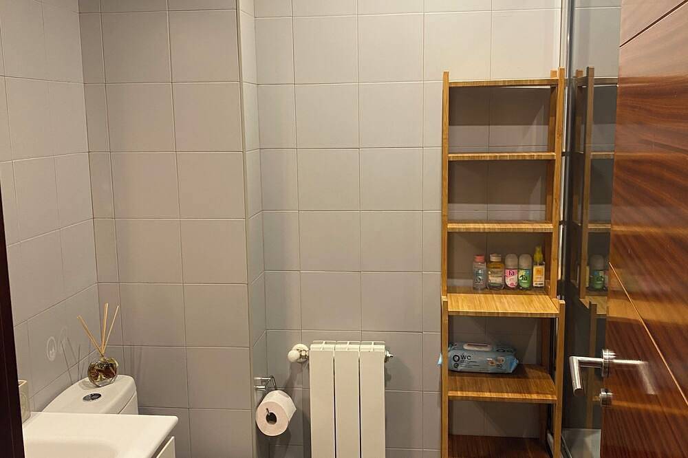 Entire apartment, Portugalete apartment in old town in Portugalete, Bizkaia