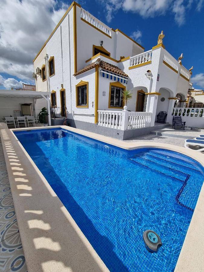 Maison de vacances pour 8 personnes, avec piscine ainsi que balcon et vue - 1