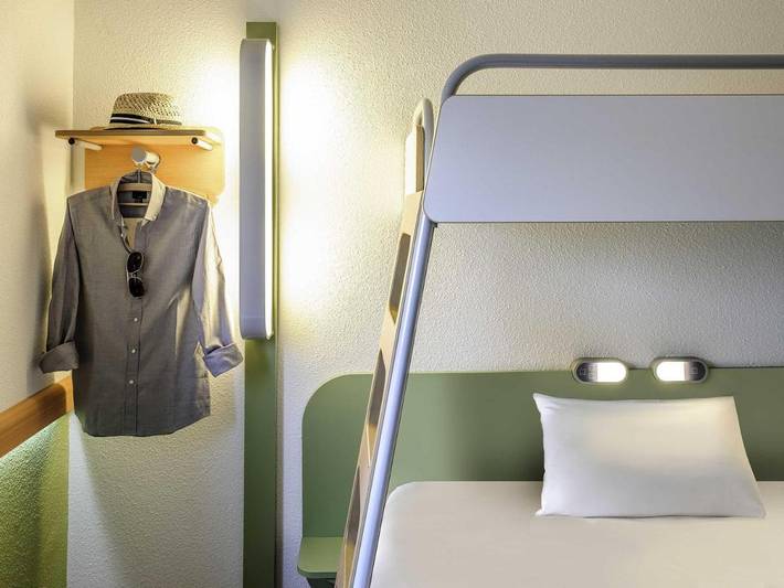 Hôtel pour 4 personnes, avec jardin à Osny - 3