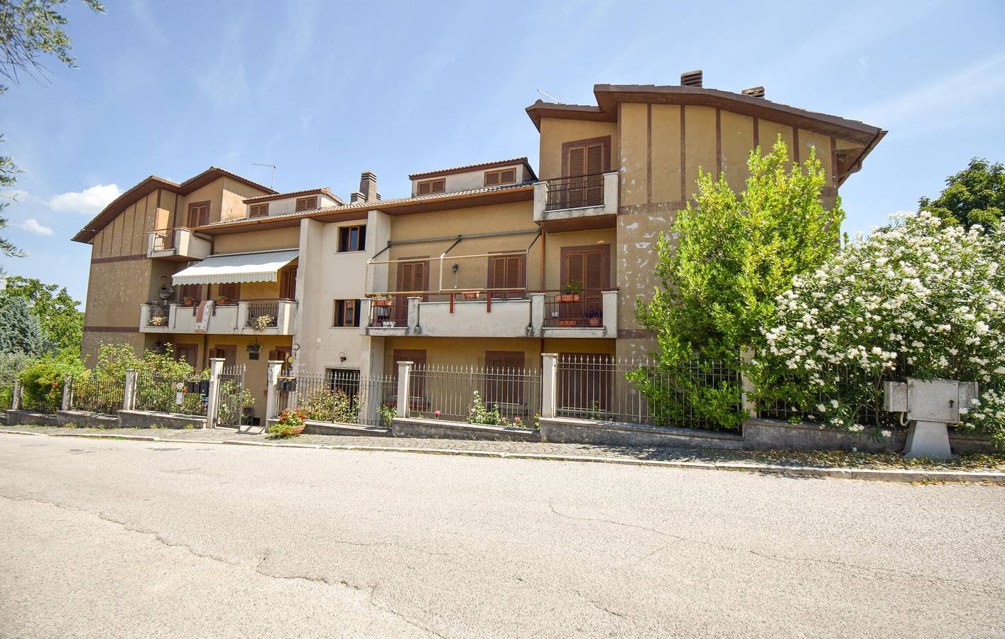 Appartamento intero, Accogliente appartamento in centro città con WiFi e AC in Monteleone Sabino, Terminillo