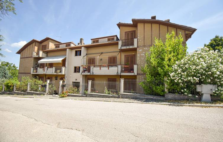 Appartamento vacanze per 11 persone, con idromassaggio, con animali domestici in Terminillo