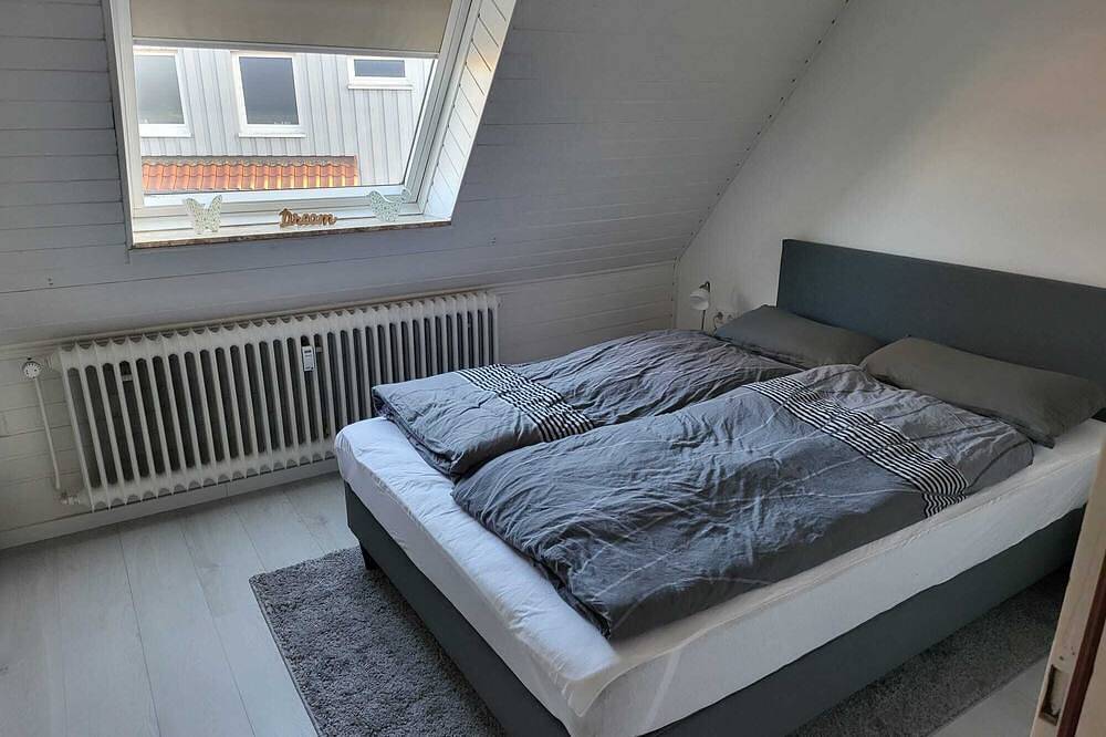 Ganze Wohnung, Ruhig und zentral gelegene Fewo (ca. 80m/2) Friedeburg\"Das Tor zur Nordsee\" in Friedeburg, Landkreis Wittmund