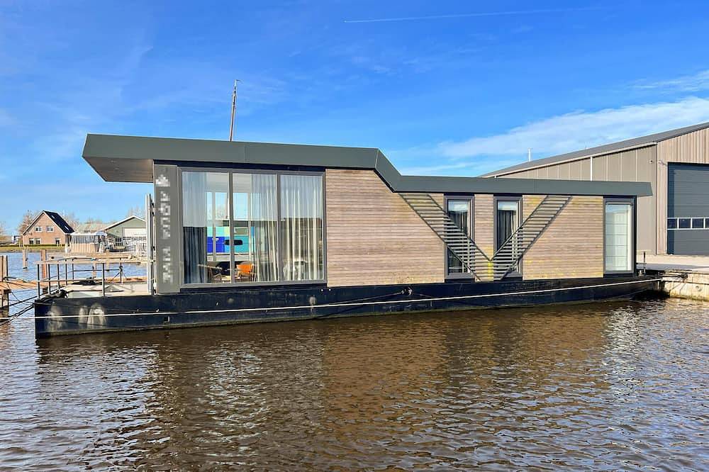 Awesome ship in Heeg with harbor view in Heeg, Lake Ijssel