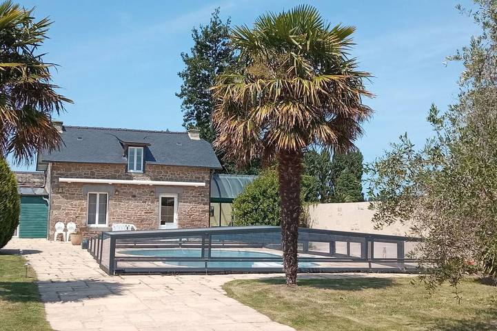 Ferienhaus für 6 Personen, mit Balkon und Garten sowie Pool