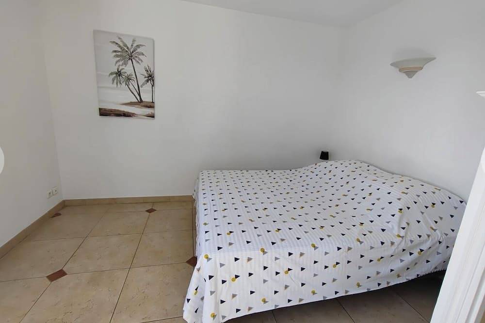 Villa with superb panoramic view on the Maures Massif in Les Arcs (Var), Draguignan Region