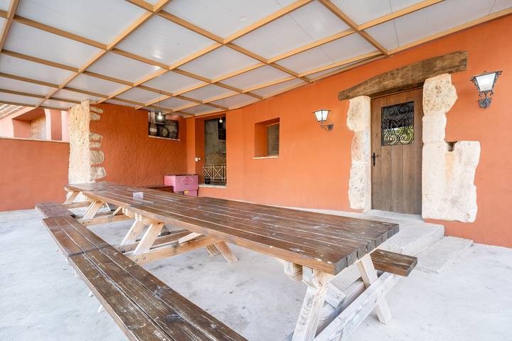 Chalet para 19 personas, con jardín en Alt Penedès - 2