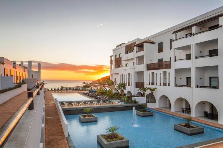 Club vacances pour 4 personnes, avec Balcon et Jacuzzi ainsi que Terrasse et Jardin en Algarve - 3