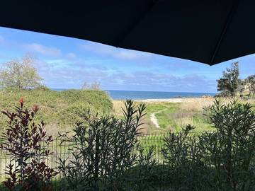 Gîte pour 6 personnes, avec terrasse et piscine à Linguizzetta