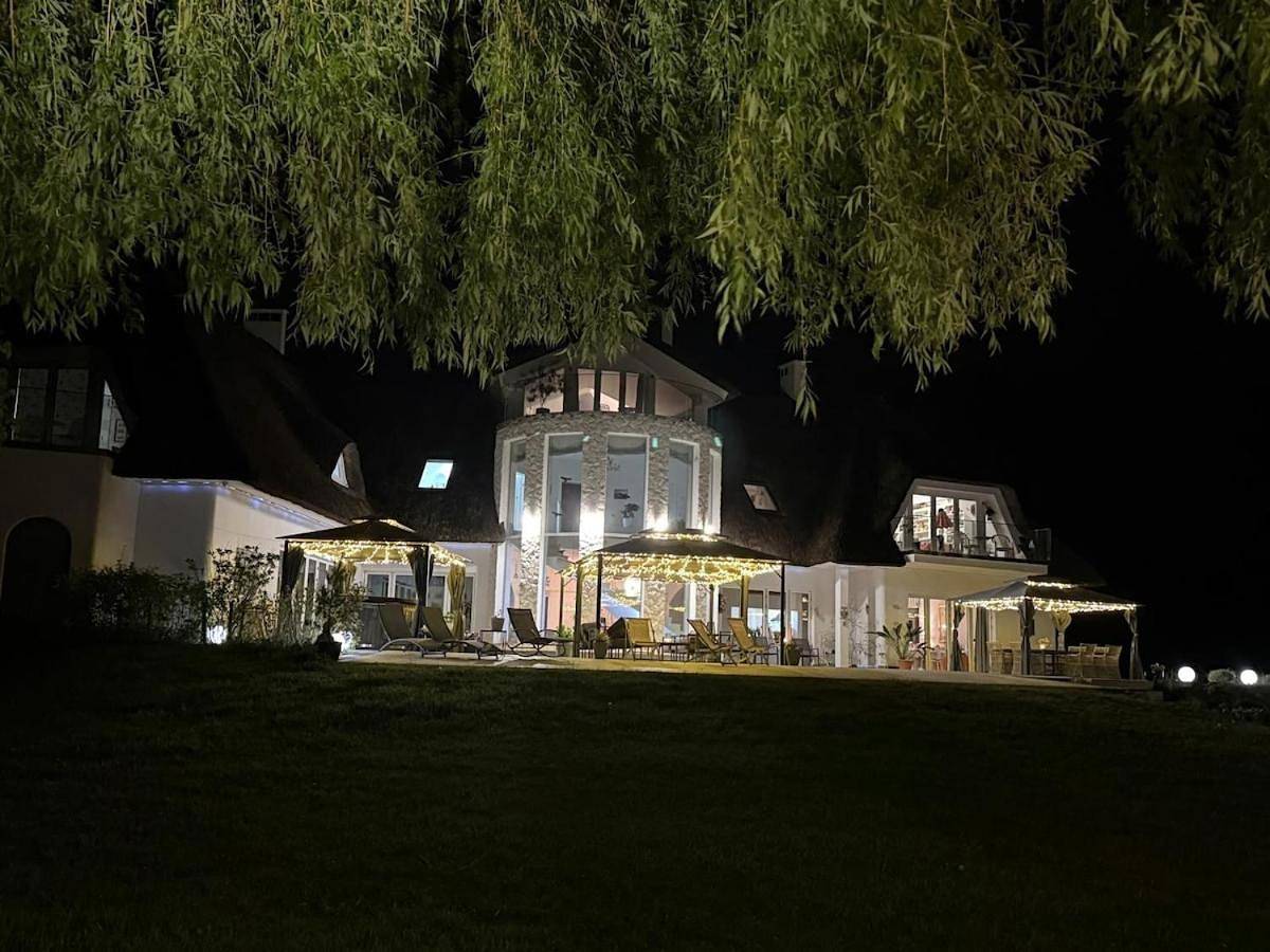 Strzecha Chopina - Dom i półwysep tylko dla Ciebie in Mazury