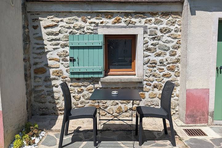 Ganze Wohnung, Detached studio in the heart of Brie, near Disneyland and the Félins Park in Lumigny-Nesles-Ormeaux, Seine-et-Marne