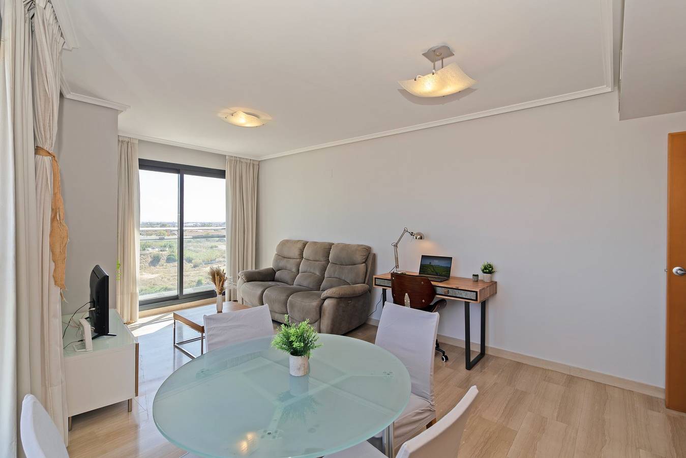 Apartamento De Férias para 2 Pessoas em Camins al Grau, Valência