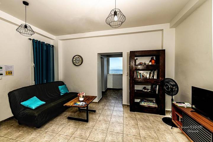 Gîte pour 4 personnes, avec balcon à Saint-Pierre (ville) - 3