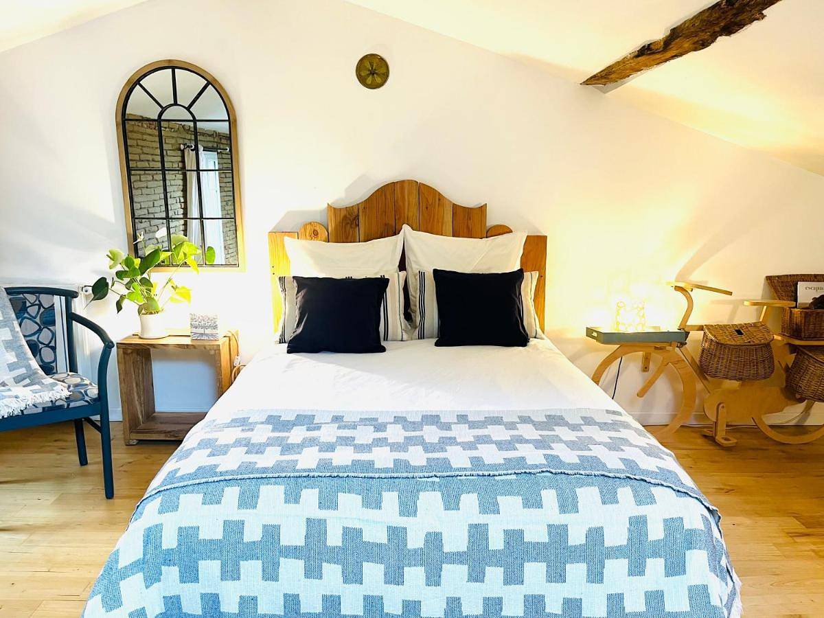 Villa Toscane créations - Céramique artisanale et B&B à 20 mn de Toulouse in Azas, Toulouse et ses environs