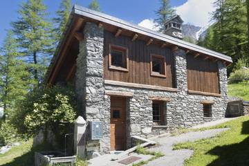 Gîte pour 4 personnes, avec jardin, animaux acceptés à Rhêmes-Notre-Dame