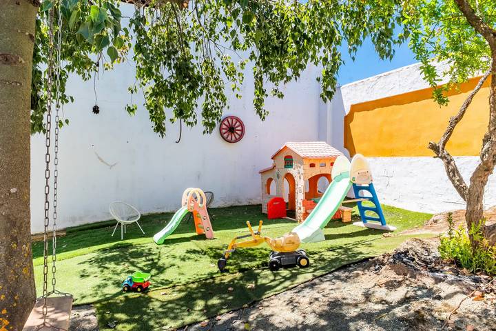 Casa rural para 14 personas, con jardín además de piscina y terraza en Archidona - 4