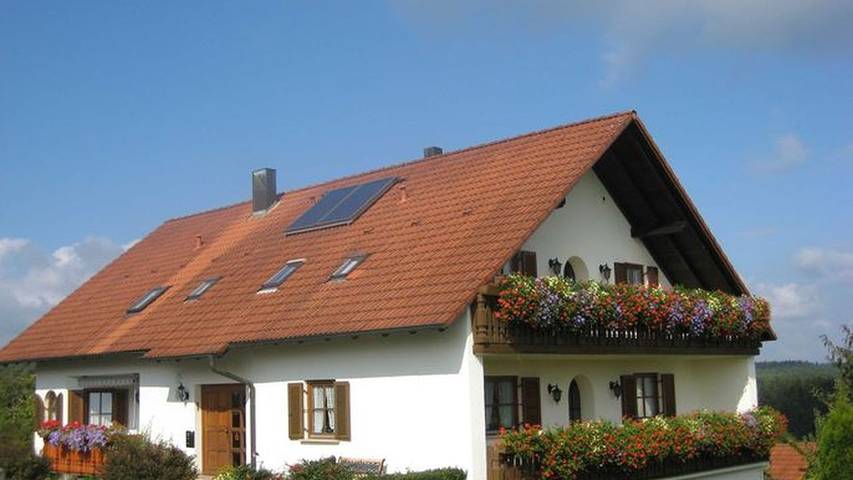 Bauernhof für 3 Personen, mit Balkon und Garten sowie Ausblick, kinderfreundlich in der Fränkische Schweiz