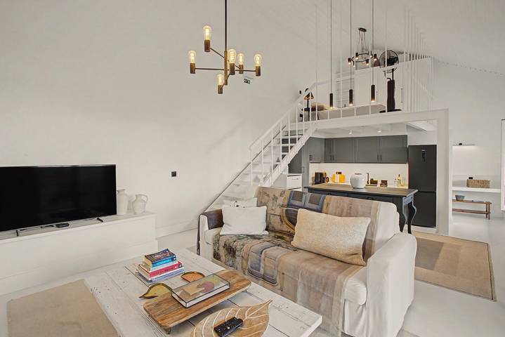 Chalet 'The Village Barn' with Sea View, Shared Terrace and Wi-Fi in Pedra Mole (Madeira), Caniço