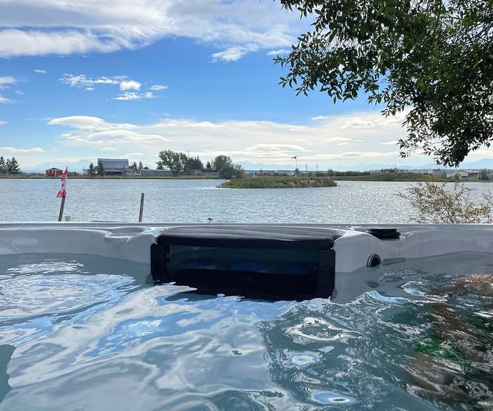 Cabin rentals and lodges for 14 people, with hot tub and garden as well as terrace in Alberta