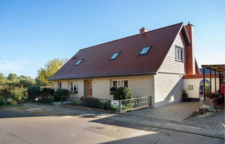 Ferienwohnung für 4 Personen, mit Garten in Neustrelitz - 3