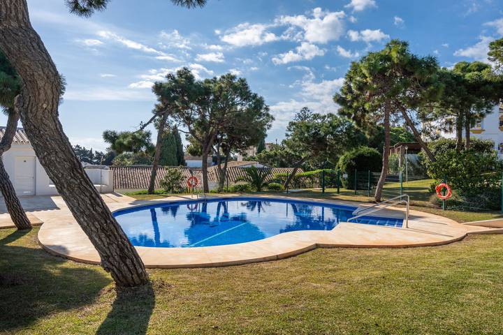 Chalet para 6 personas, con terraza además de piscina y jardín en Provincia de Málaga - 2