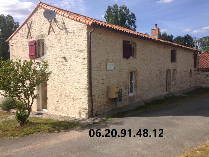 Gîte pour 2 personnes, avec Terrasse et Jardin à Mareuil-sur-Lay-Dissais