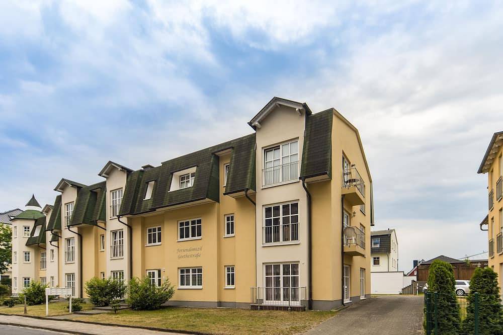 Entire apartment, Apartment on Usedom Seebad Ahlbeck Stand Parking Last Minute Offers in Drei Kaiserbäder, Heringsdorf