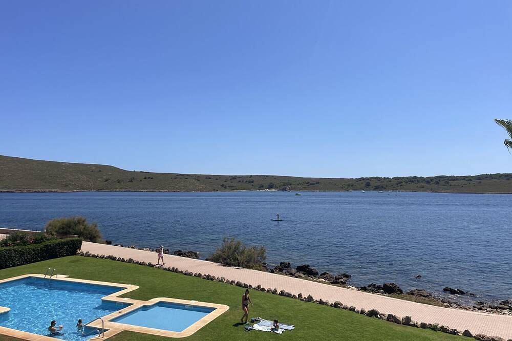 Entire apartment, Apartment with sea views and pool in Fornells in Fornells, Es Mercadal