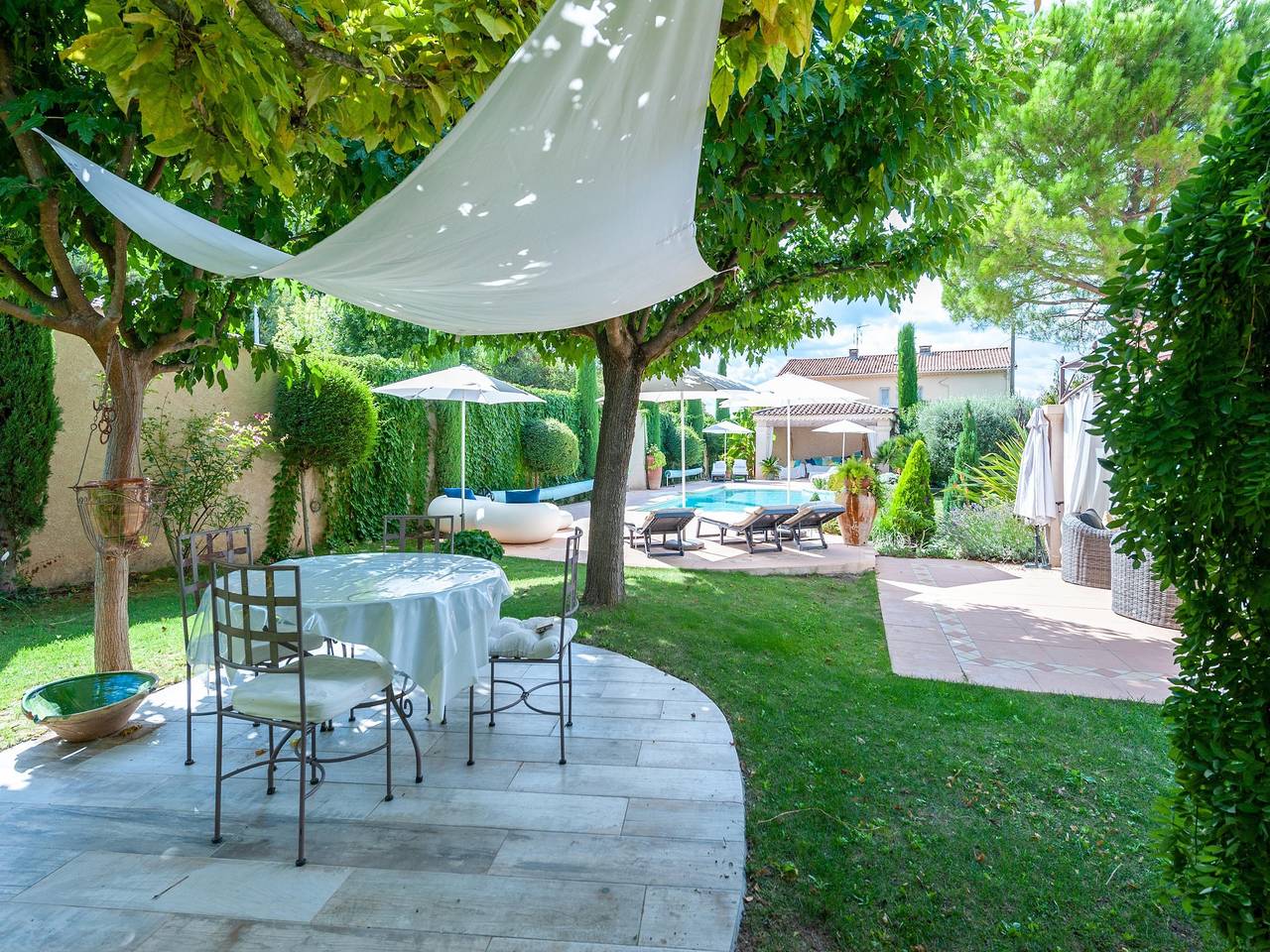 Elégante villa aux Mées avec un beau jardin in Les Mées, Alpes-de-Haute-Provence