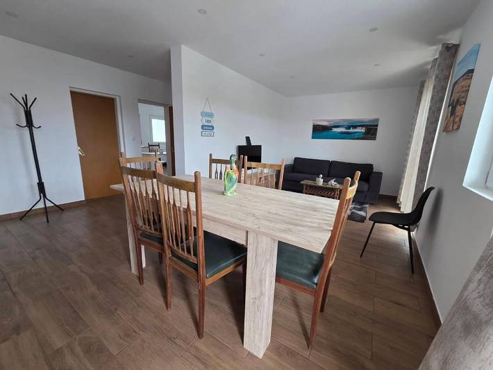 Gîte pour 6 personnes, avec terrasse et vue, animaux acceptés dans Salir