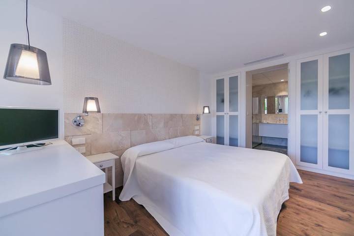 Hotel para 6 personas, con piscina además de vistas y jardín en Provincia de Murcia - 2