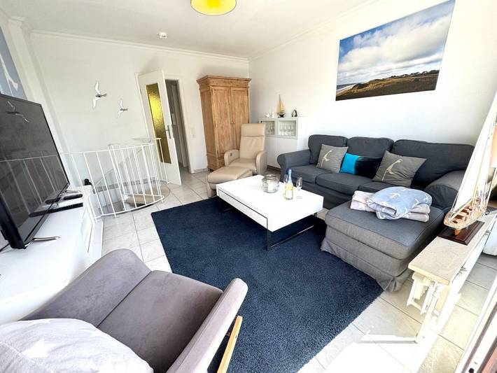 Ganze Wohnung, Schöne Ferienwohnung für 4 Personen am Rande der naturgeschützten Heidefläche in Wenningstedt, Sylt