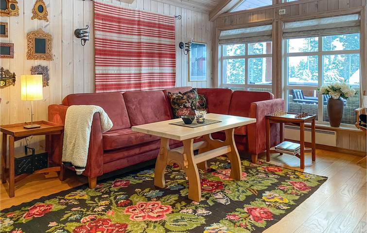Ferienhaus für 10 Personen mit Garten in Lesja