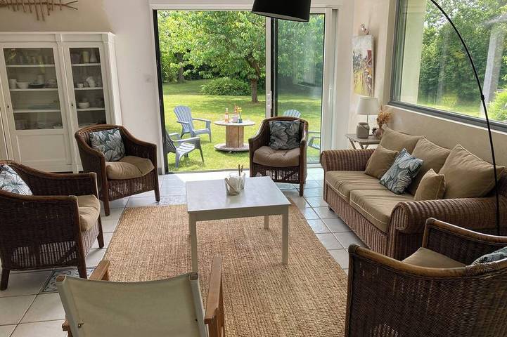 House close to the sea with large garden and direct access to the in Saint-Cast-le-Guildo, Región de Dinan