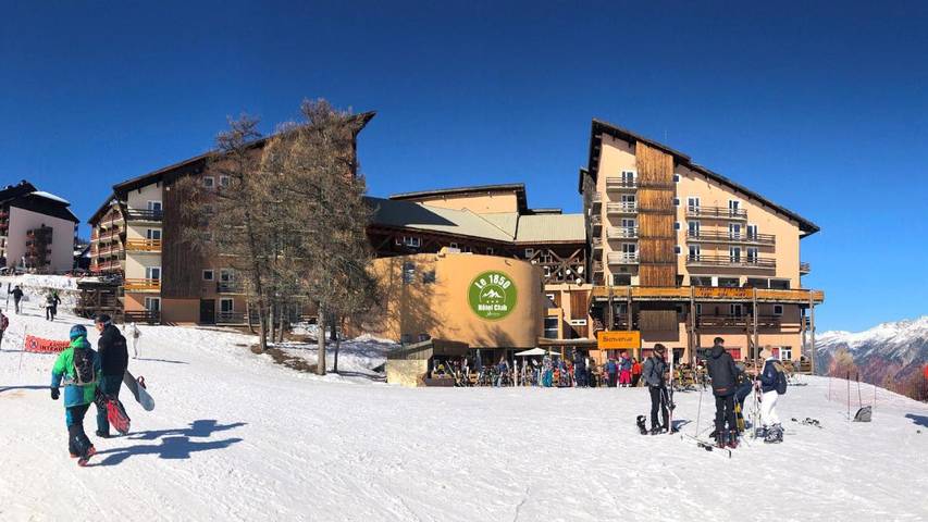 Hôtel pour 4 personnes, avec terrasse