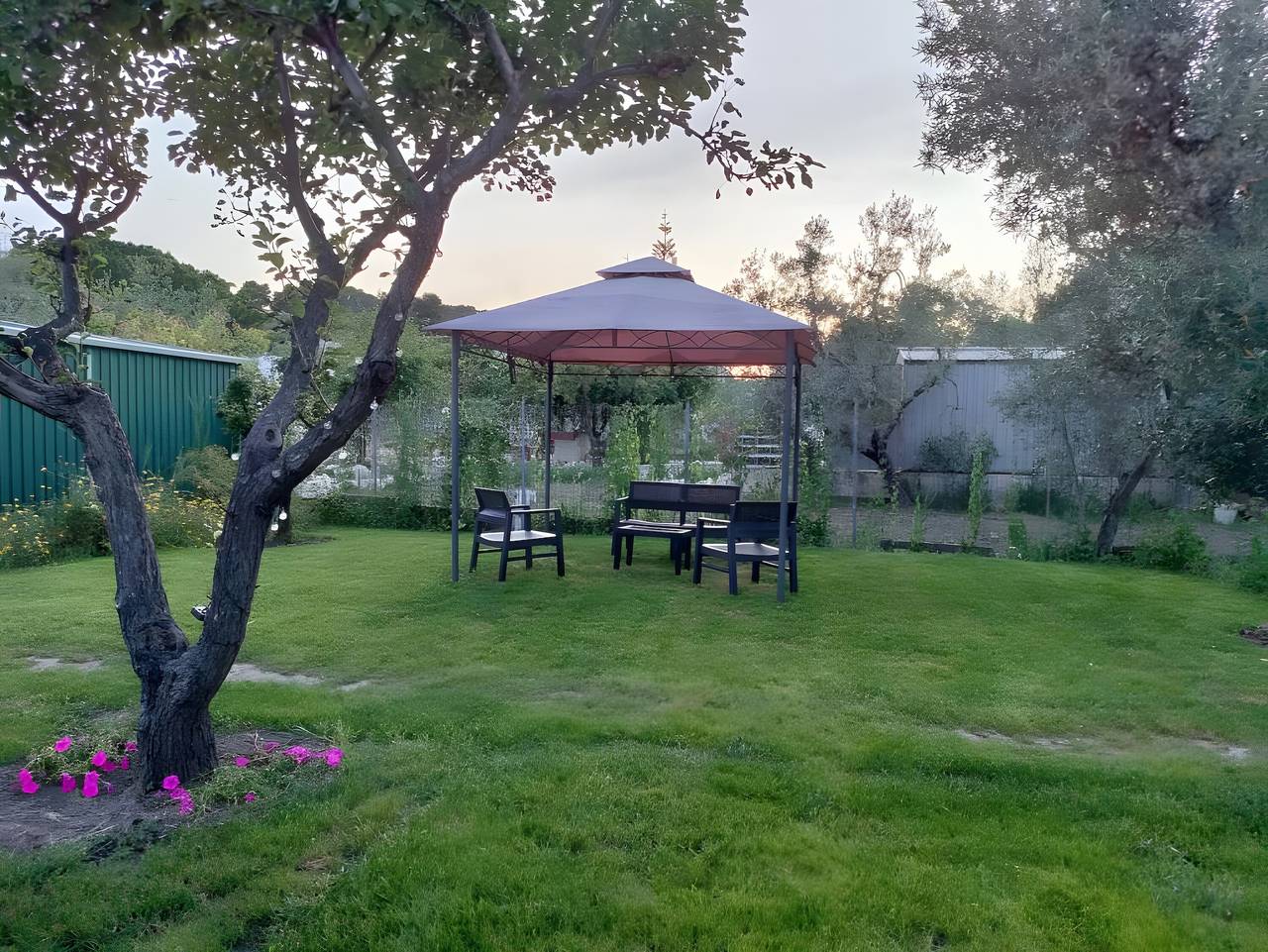 Casa vacanze 'Elvira Monolocale Deluxe' con terrazza privata, giardino in comune e aria condizionata in Molinella, Gargano