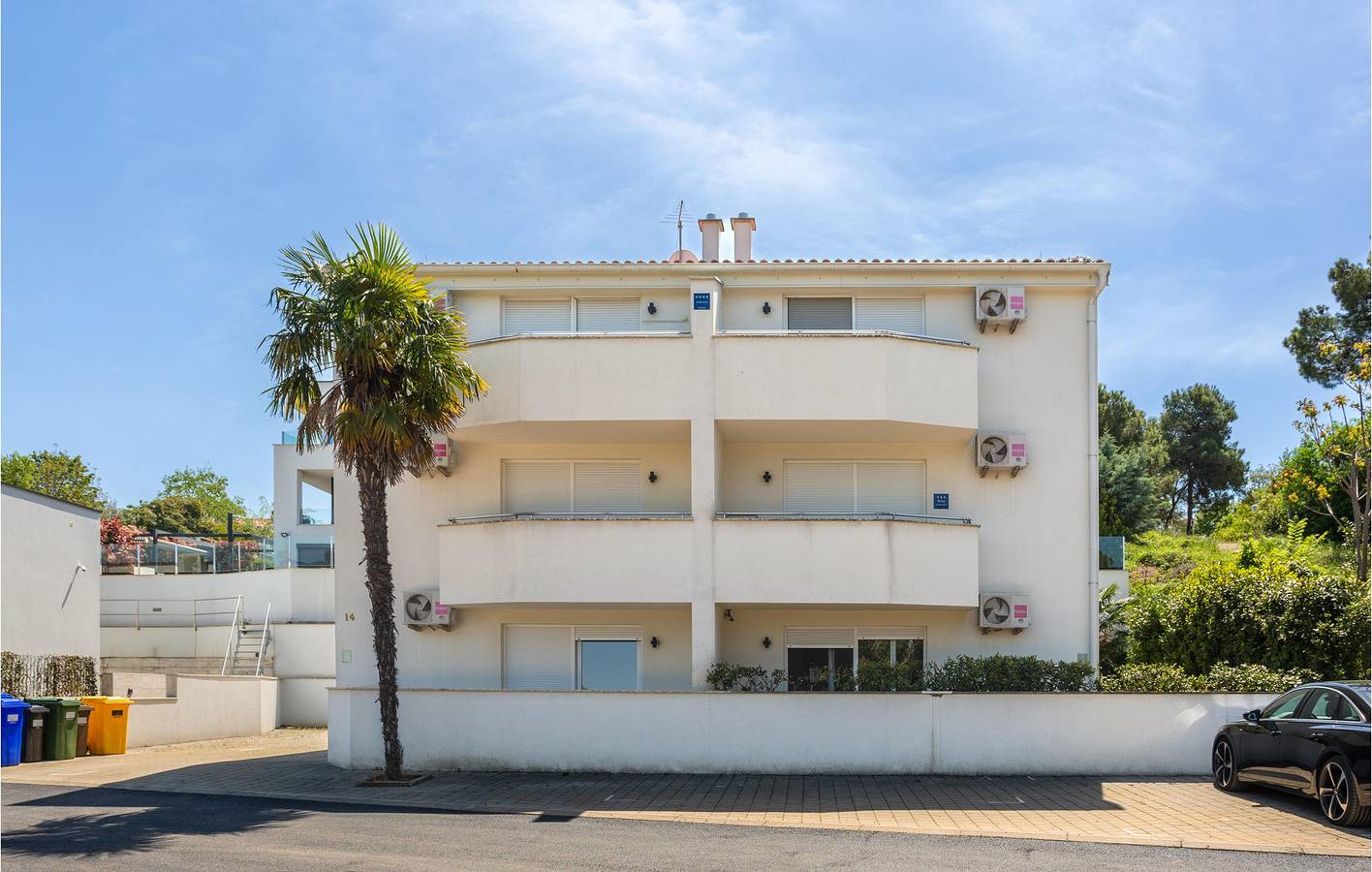 Ganze Ferienwohnung, Apartment mit Meerblick, Terrasse, WLAN und Parkplatz – 900 m vom Strand entfernt in Milcetici, Krk