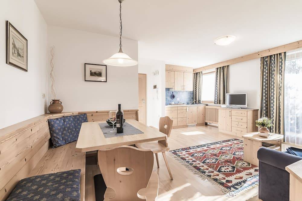 Ganze Wohnung, App. Elisabeth - Haus Erlenbach in Schenna bei Meran in Schenna, Passeiertal