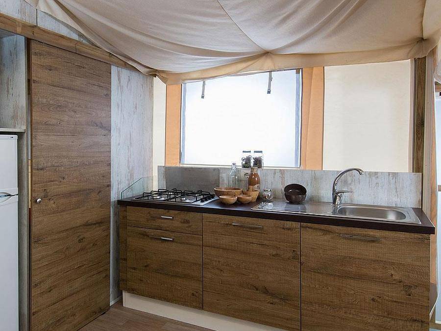 Camping Mar Y Sierra - Tente en toile et en bois 5 personnes - Trend Lodge in San Costanzo, Valle del Metauro