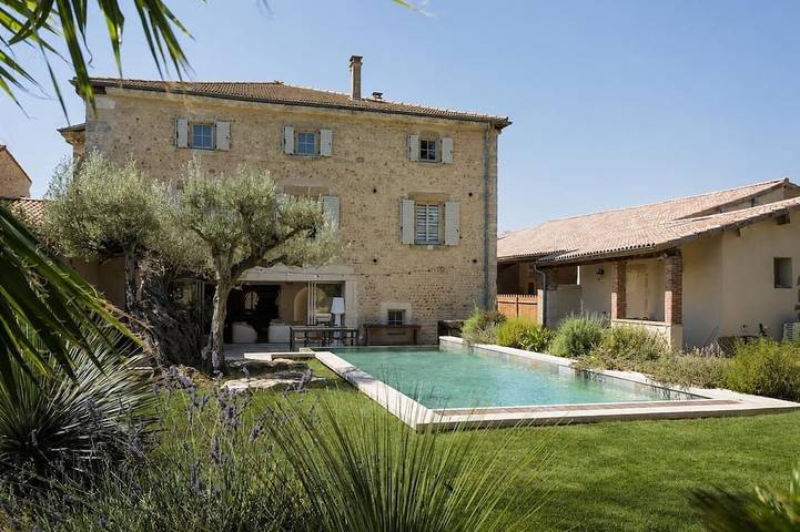 Location de vacances pour 10 personnes à Montélier