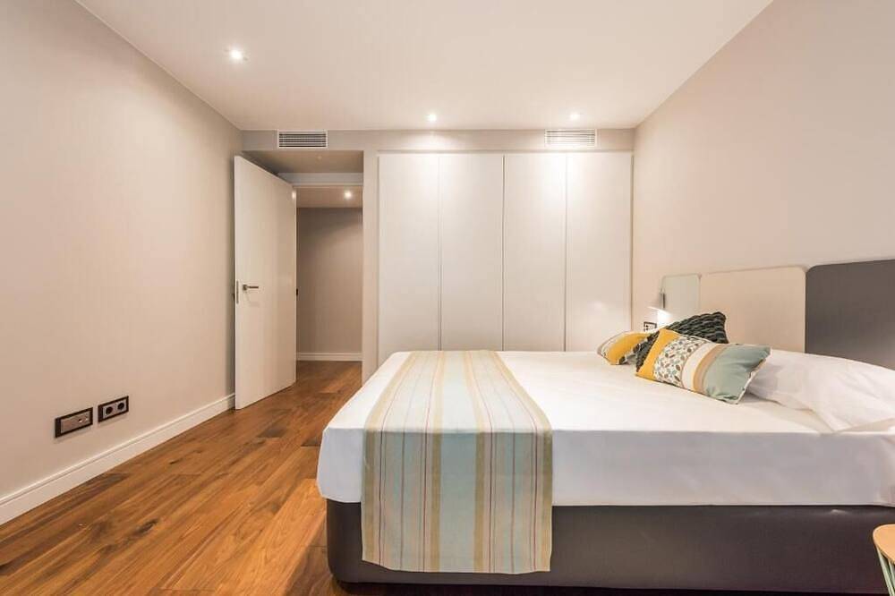 Ganze Wohnung, Suite Apartments - Skyline Madrid by City Center! in Centro (Madrid), Madrid