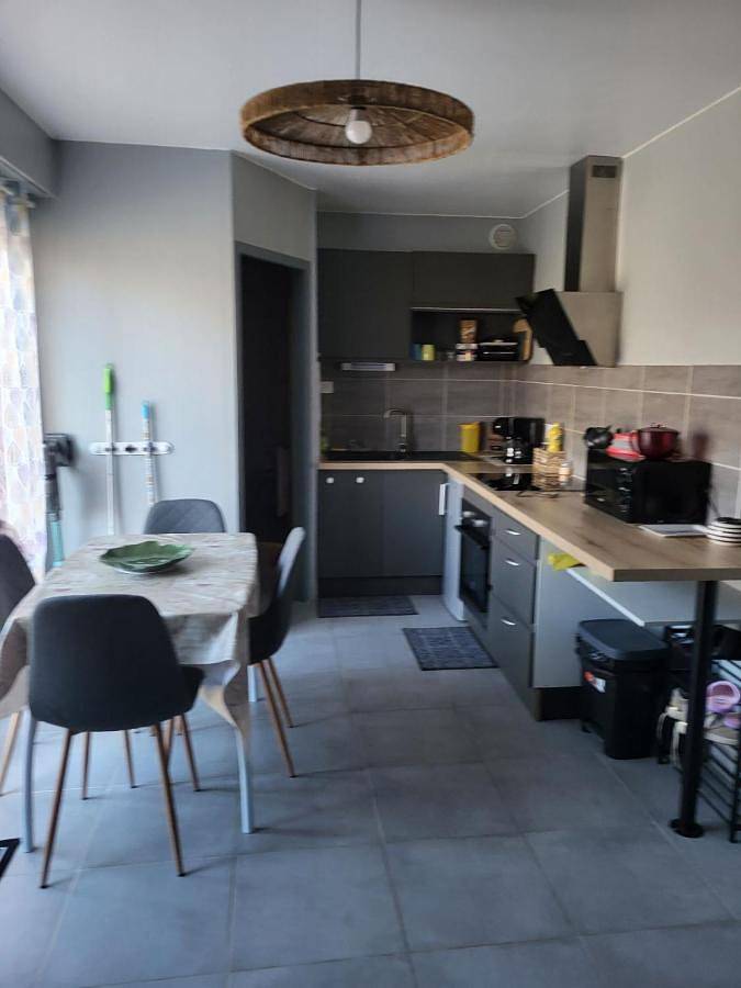 Gîte pour 4 personnes, avec vue et balcon dans station de ski du Laguiole - Le Bouyssou - 3