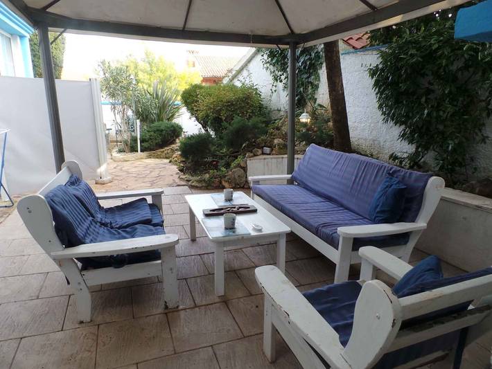 Ganze Ferienwohnung, Ferienwohnung mit gemütlicher Terrasse und Grill in Banjole, Südküste Istrien