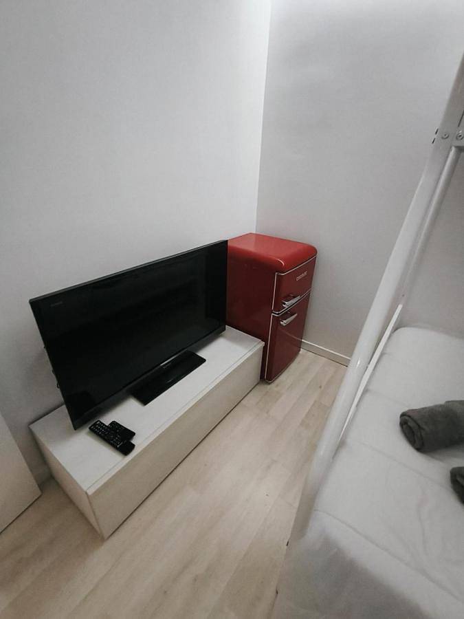 Gîte pour 2 personnes, avec terrasse et vue à Manises - 3