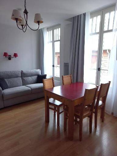 Gîte pour 4 personnes, avec vue dans Office de Tourisme de Luchon