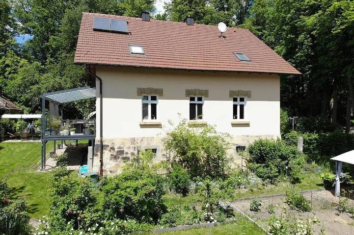 Ferienhaus für 8 Personen, mit Sauna und Garten sowie Whirlpool